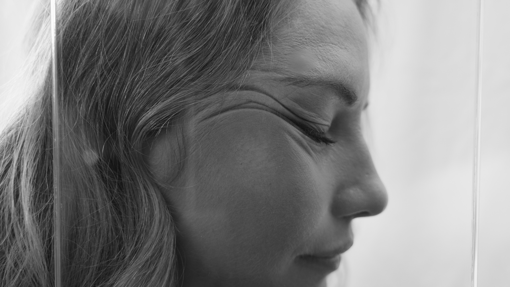 How Sleeping on Your Back Prevents Sleep Wrinkles